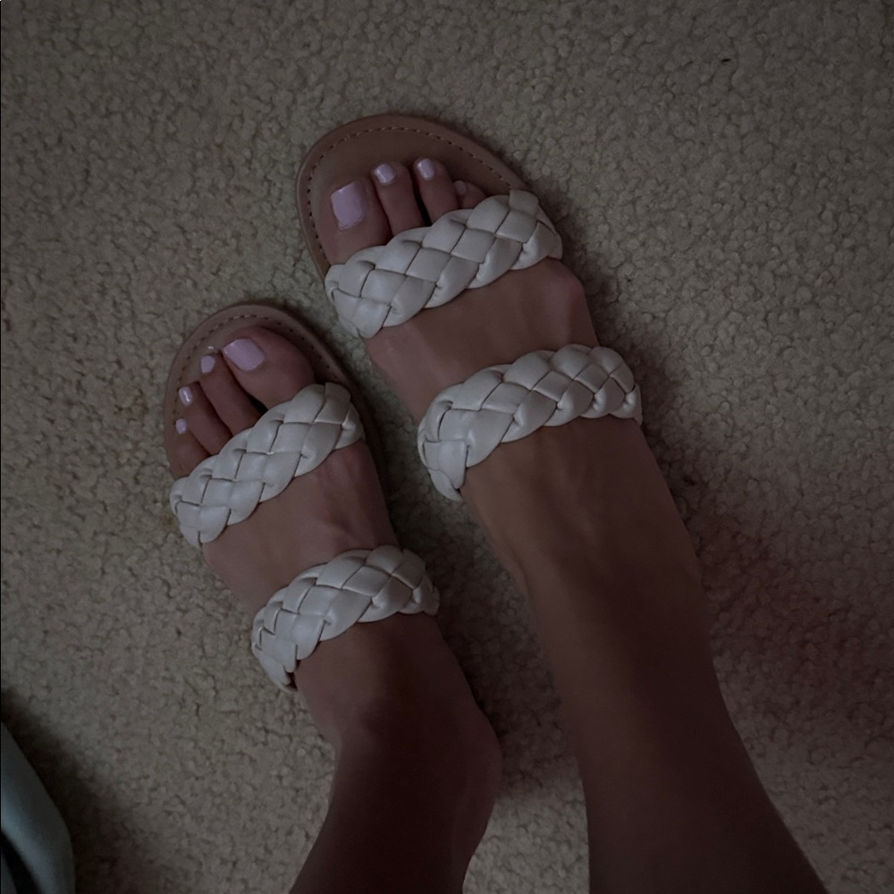Women's White Braided Sandals - Picture 3 of 3